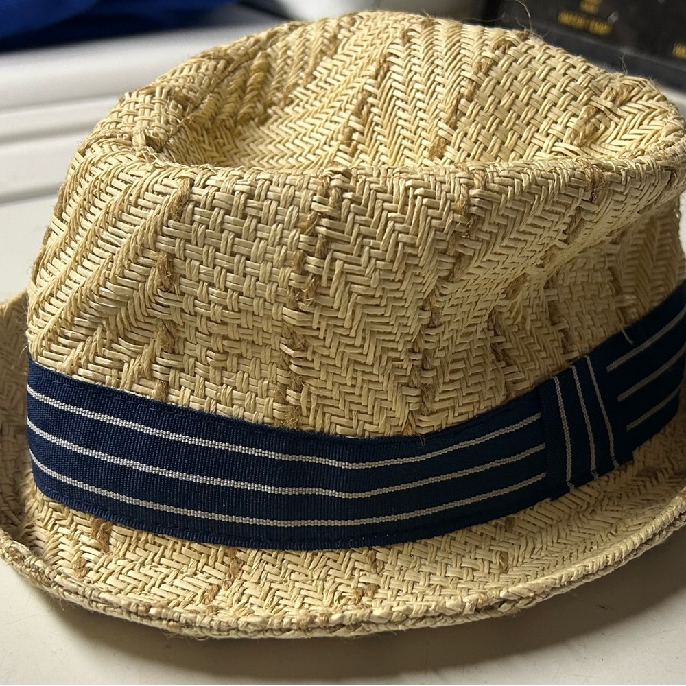 Stylish Straw Fedora with Navy Band